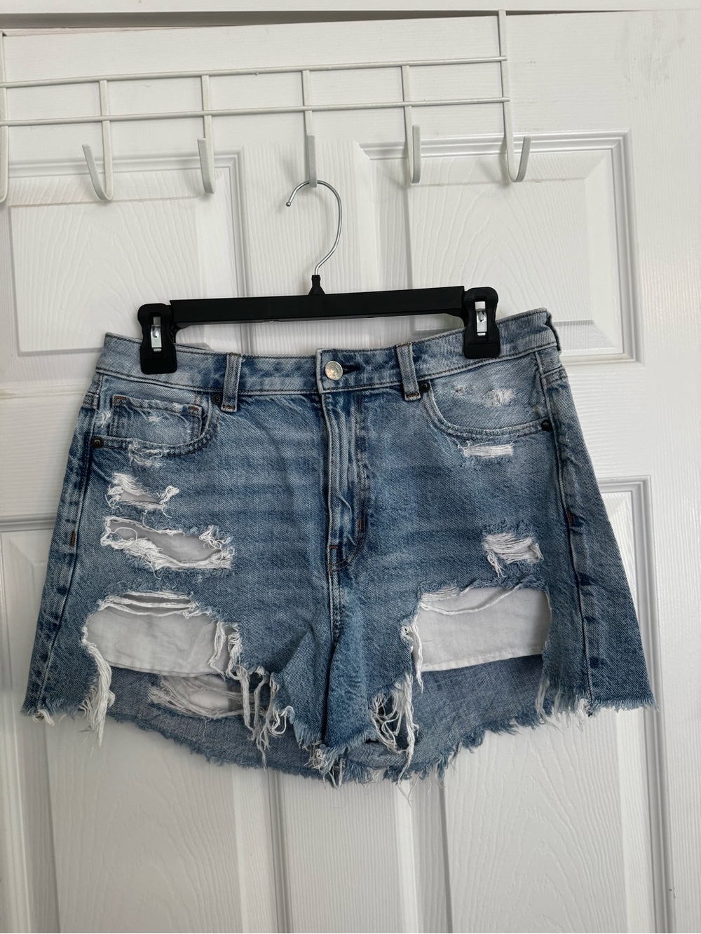 American Eagle Distressed High-Rise Denim Shorts - Light Blue